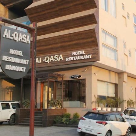 Al-Qasa Hotel Zirakpur Exterior foto
